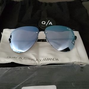 Quay Australia Muse Sunglasses Black with Purple